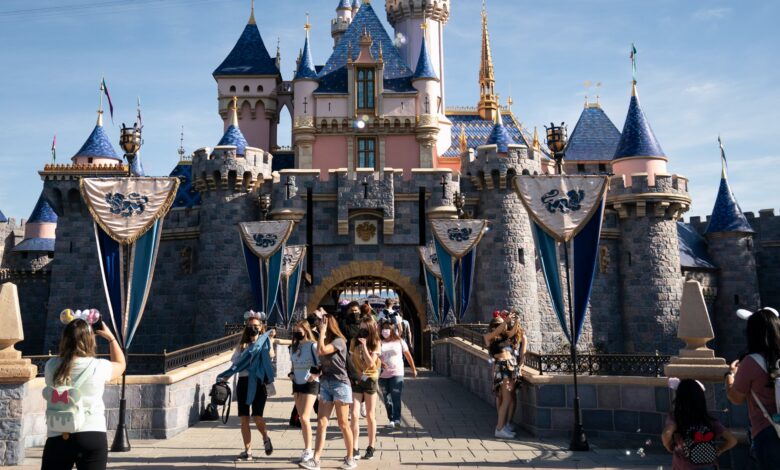 Disneyland Employee Dies Golf Cart